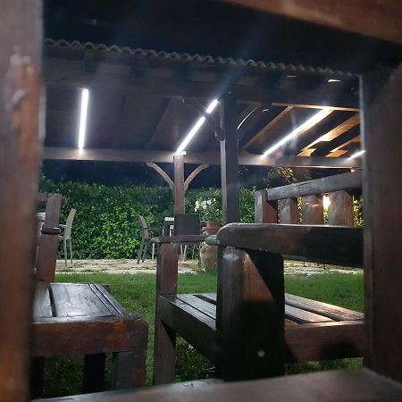 La Taverna Morcone Exterior foto